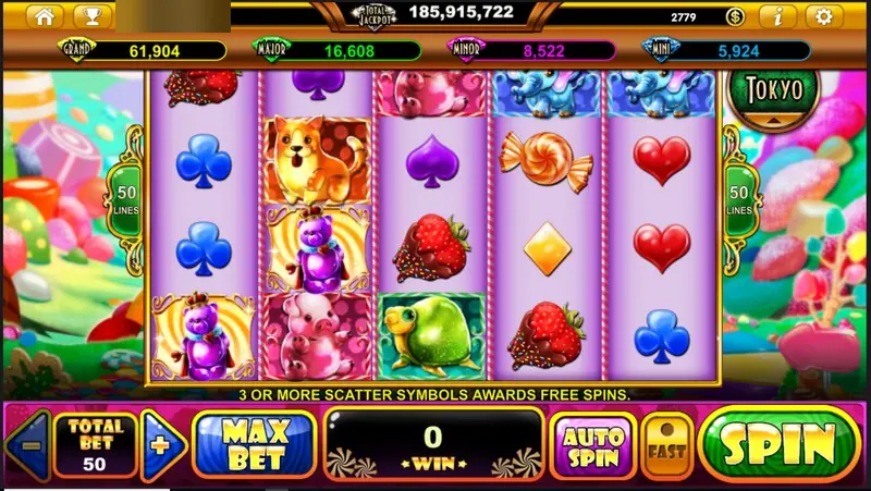 Gummy Wonderland idle screen with card-suit symbols, a gummy dog, a crowned bear, a green gummy turtle and strawberries